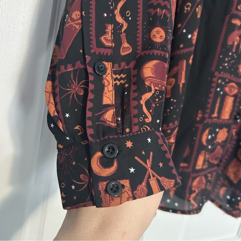 NWT Torrid Disney Hocus Pocus size 3X tie neck long sleeve blouse Halloween plus - Picture 8 of 12